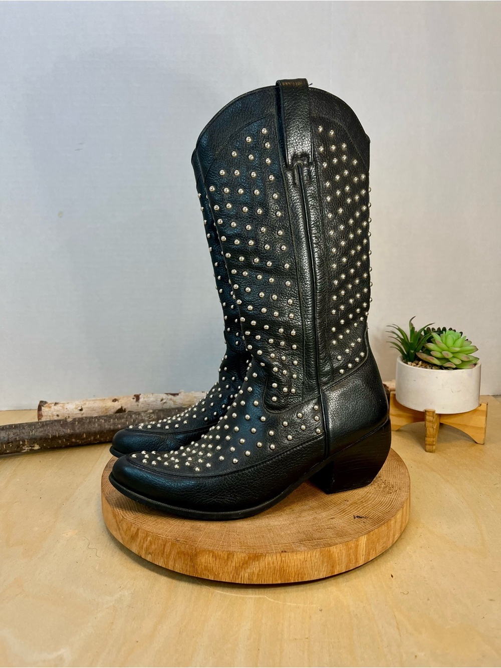 Vintage Dingo Studded Western Cowboy Boots Black Leather 8.5M Brazil